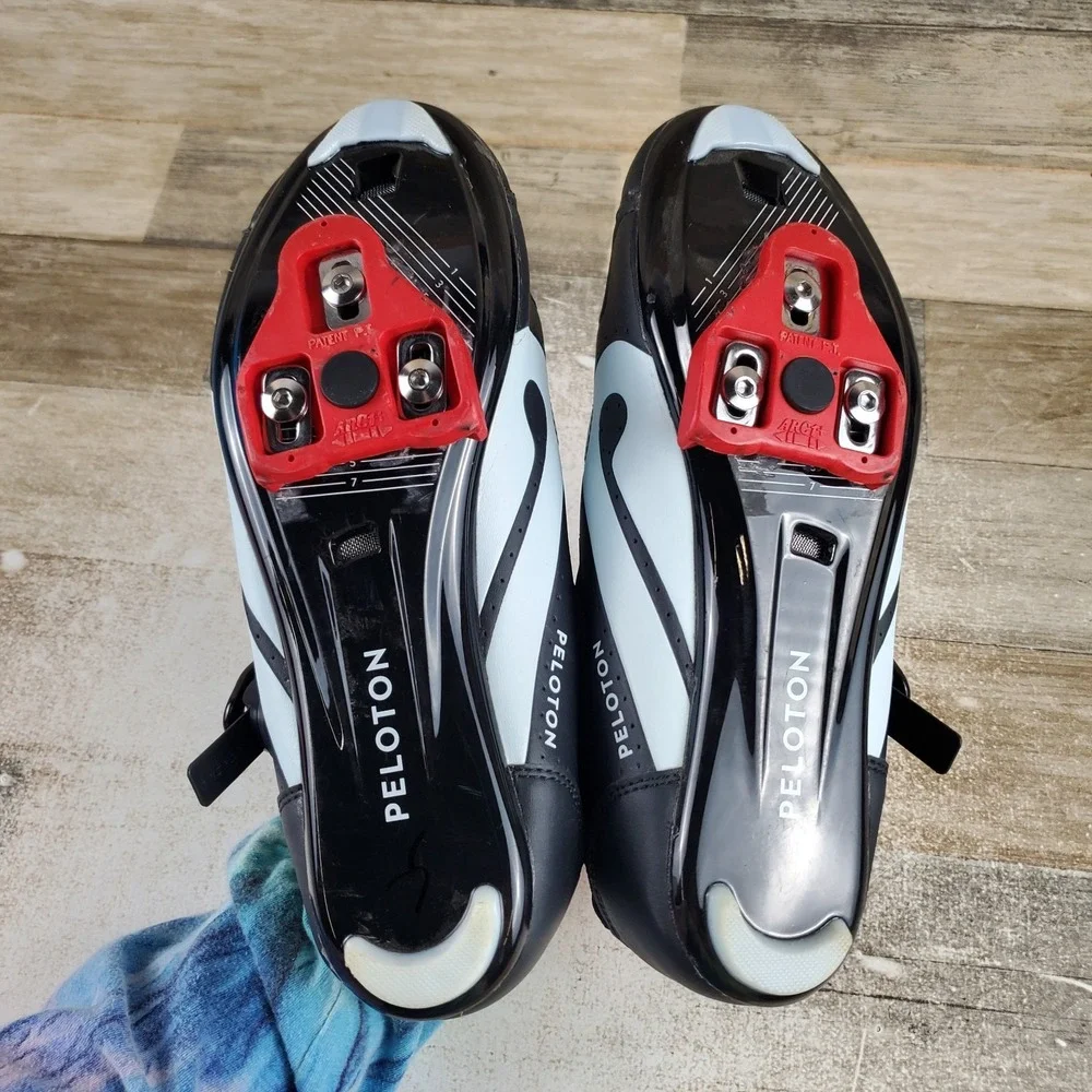 Peloton excellent black